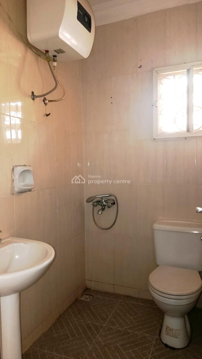Spacious 2 Bedroom Flat All En-suite, By Adetoro Adelaja Street, Gra Phase 2, Magodo, Lagos, Flat / Apartment for Rent