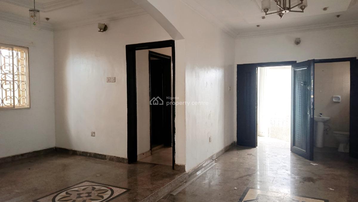 Spacious 2 Bedroom Flat All En-suite, By Adetoro Adelaja Street, Gra Phase 2, Magodo, Lagos, Flat / Apartment for Rent