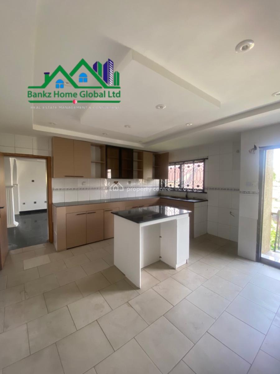 Spacious Three Bedroom Apartment with a Bq, Ikoyi, Lagos, Flat / Apartment for Rent