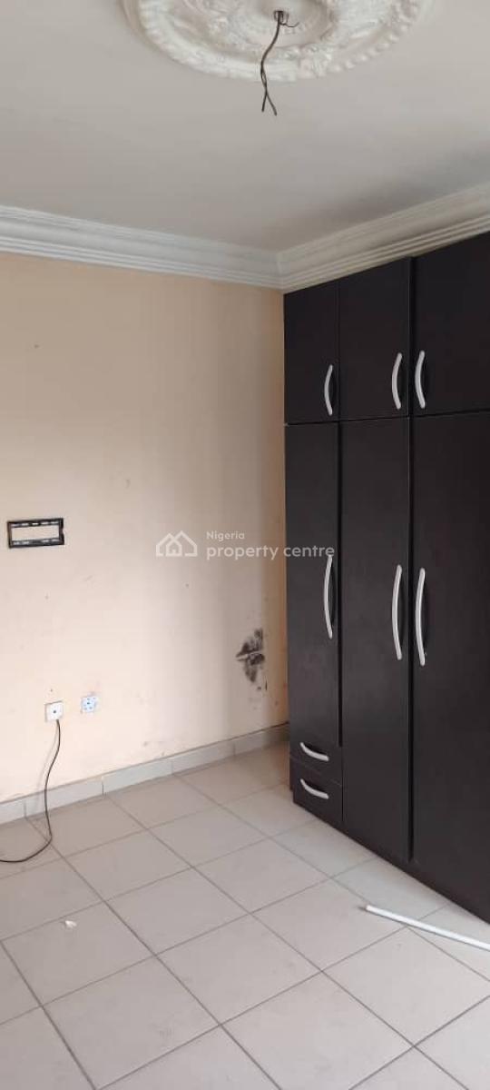 3 Bedroom Flat on The Second Floor, Wuse 2, Abuja, Flat / Apartment for Rent