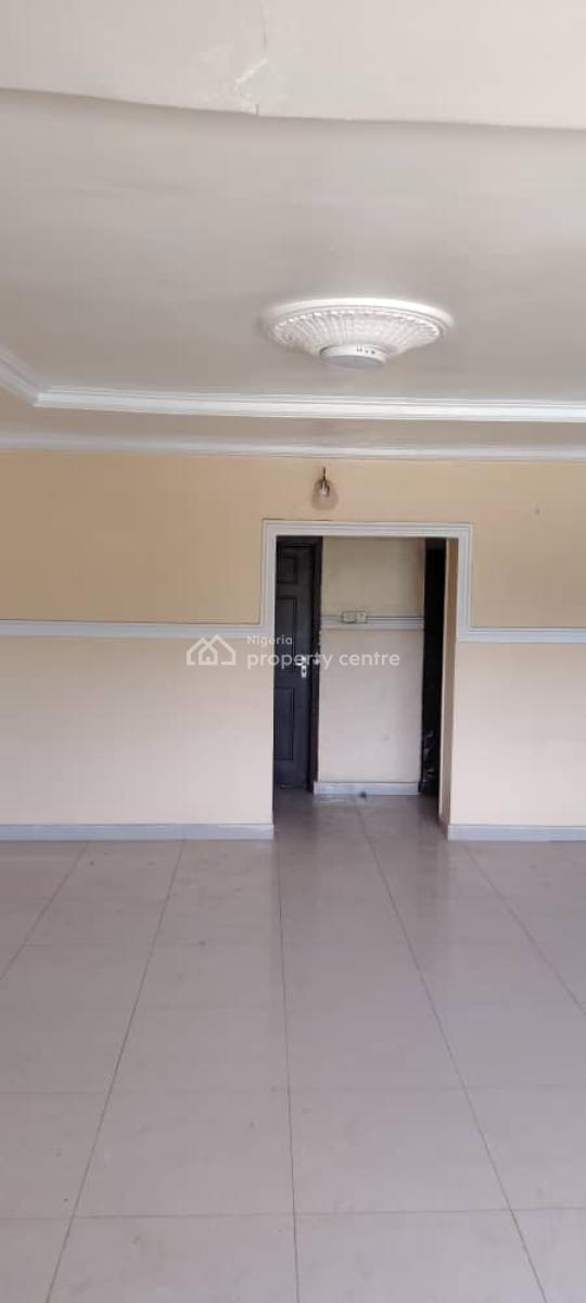 3 Bedroom Flat on The Second Floor, Wuse 2, Abuja, Flat / Apartment for Rent