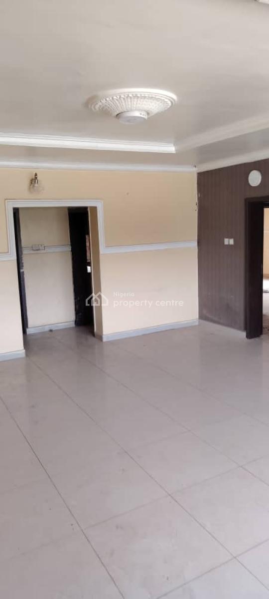 3 Bedroom Flat on The Second Floor, Wuse 2, Abuja, Flat / Apartment for Rent