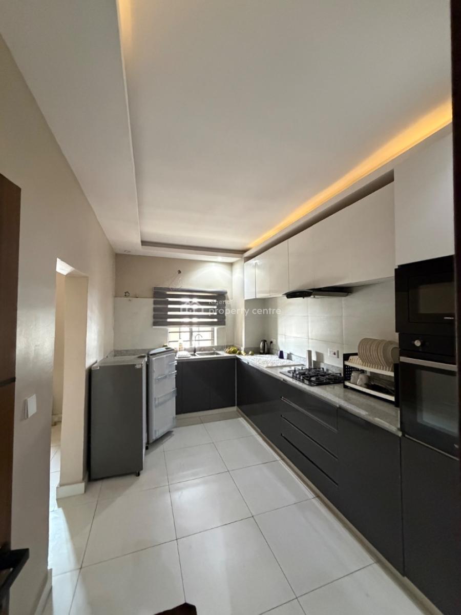 Fully Furnished 2bedrooms Flat with Bq, Whitesand School Road, Lekki Phase 1, Lekki, Lagos, Flat / Apartment for Rent