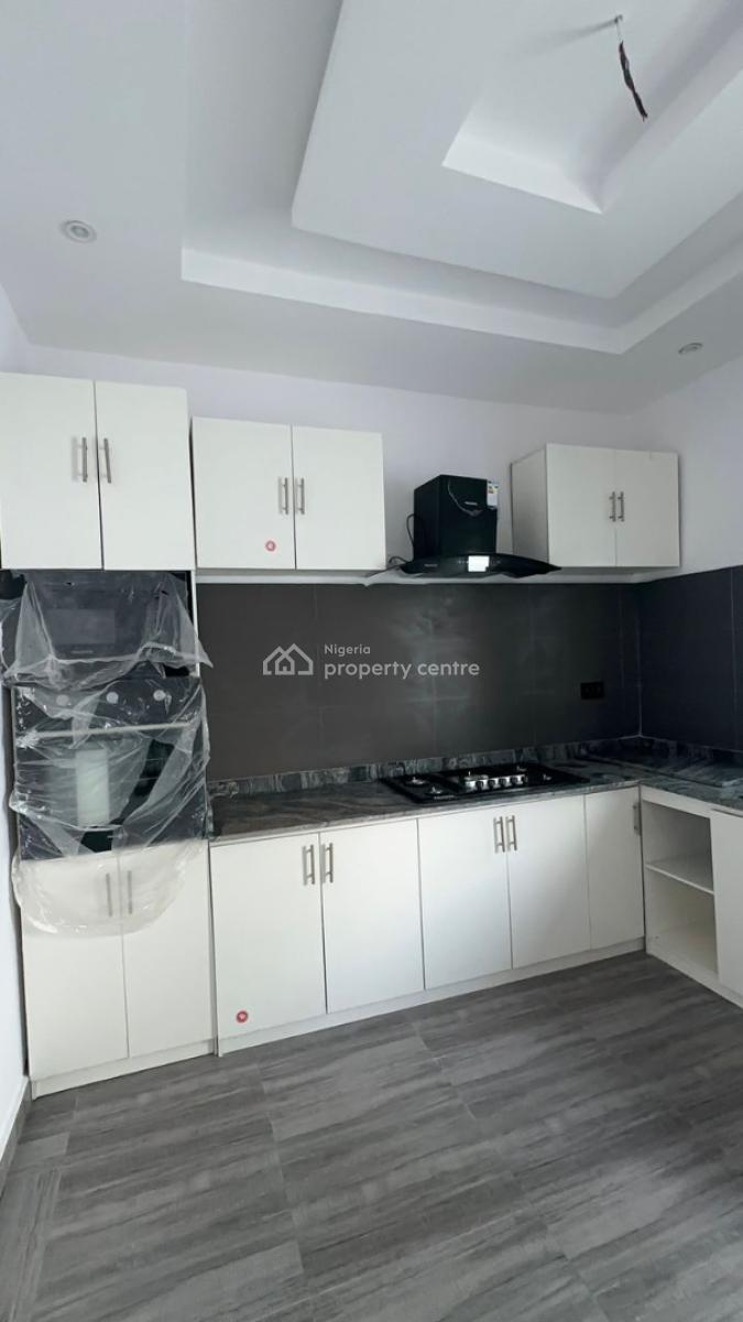 Exquisitely Modernised  3-bedroom Detached Bungalow, Abraham Adesanya, Ajah, Lagos, Detached Bungalow for Sale