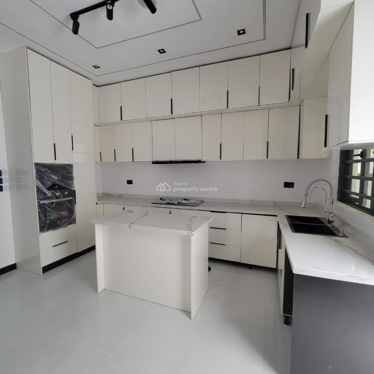 Exquisite 5 Bedroom Duplex with a Bq, Ologolo, Lekki, Lagos, Detached Duplex for Sale