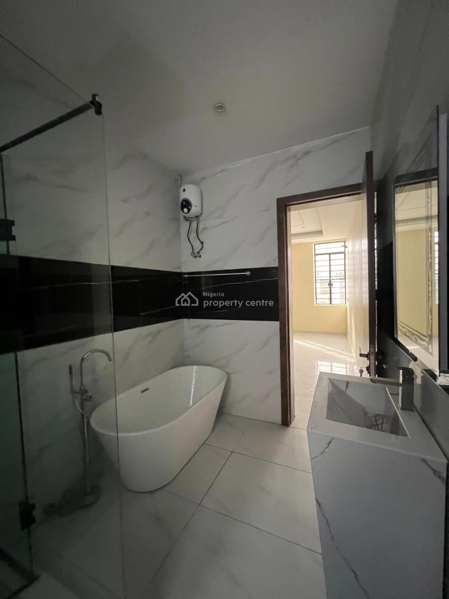 Premium Fully Serviced 3 Apartment, Lekki Phase 1, Lekki, Lagos, Flat / Apartment for Sale