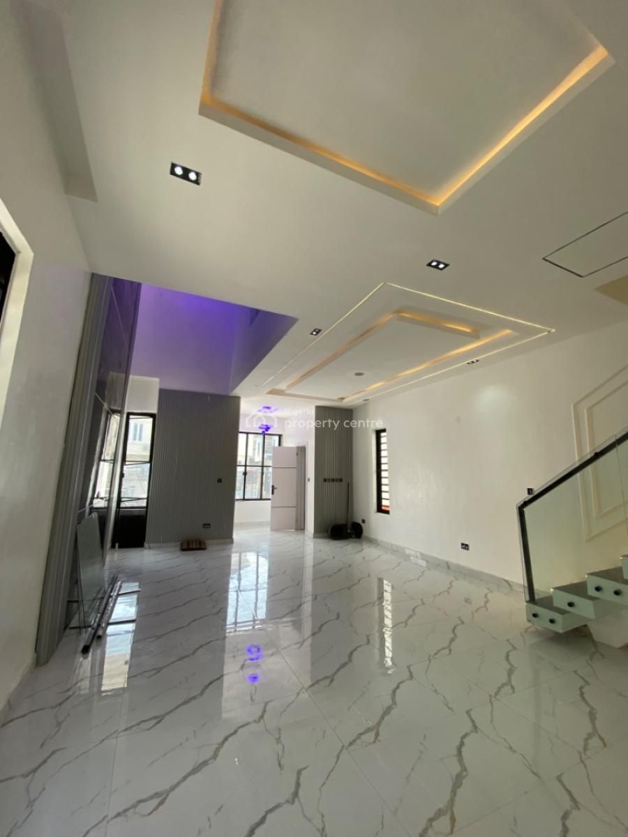 5 Bedroom Fully Detached Duplex with Bq, Ologolo, Lekki, Lagos, Detached Duplex for Sale