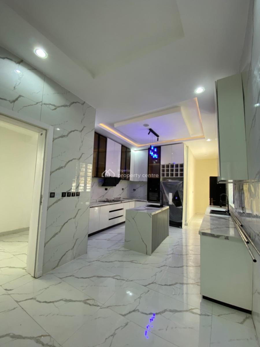 5 Bedroom Fully Detached Duplex with Bq, Ologolo, Lekki, Lagos, Detached Duplex for Sale