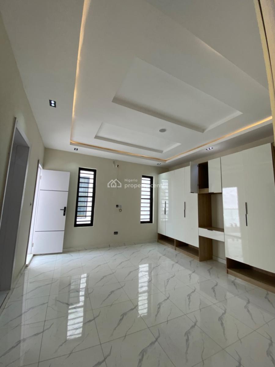 5 Bedroom Fully Detached Duplex with Bq, Ologolo, Lekki, Lagos, Detached Duplex for Sale