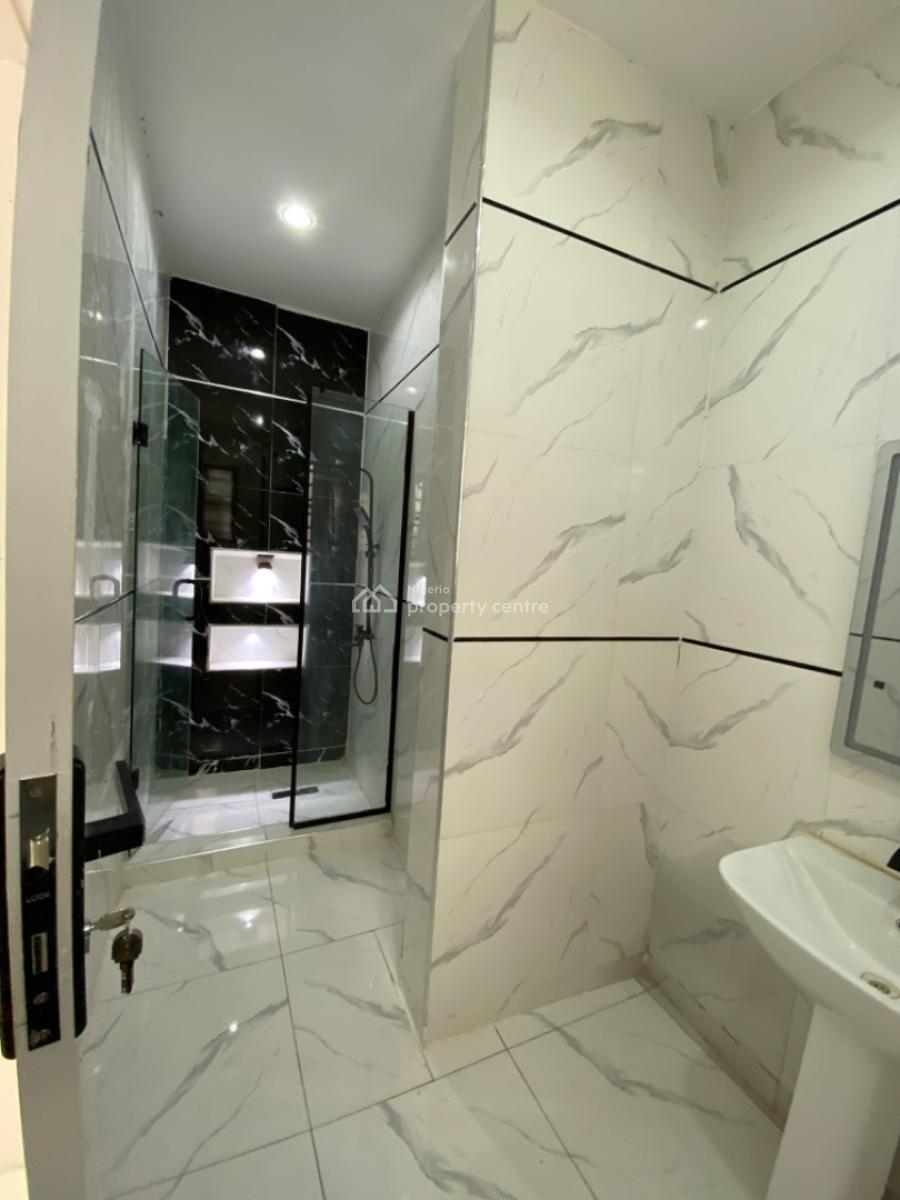 5 Bedroom Fully Detached Duplex with Bq, Ologolo, Lekki, Lagos, Detached Duplex for Sale