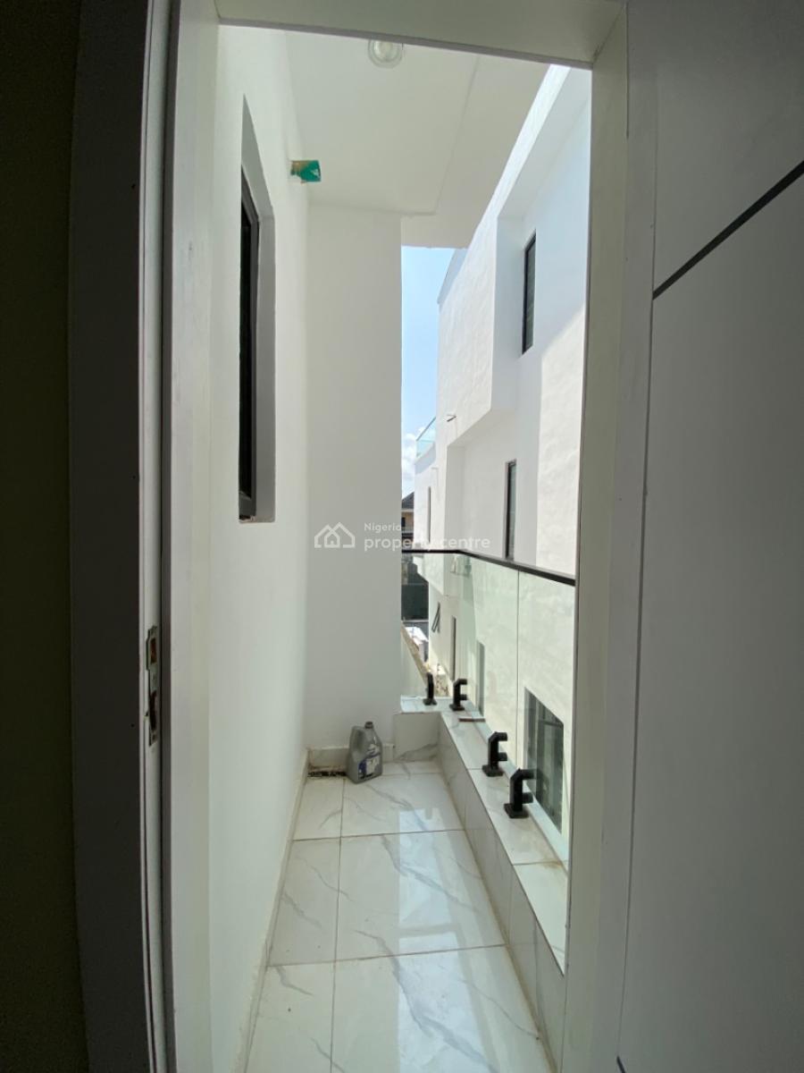 5 Bedroom Fully Detached Duplex with Bq, Ologolo, Lekki, Lagos, Detached Duplex for Sale
