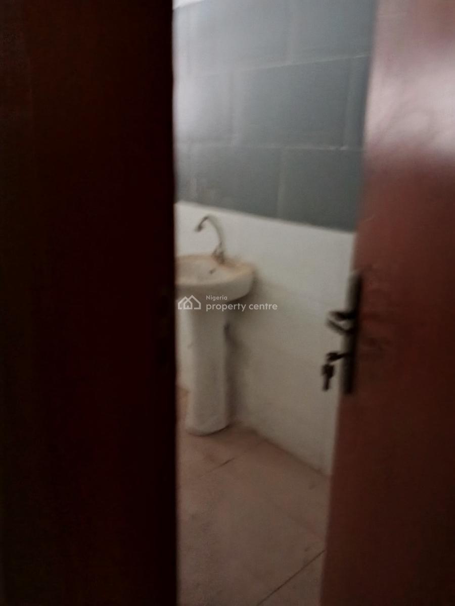 Newly Built Commercial Office Complex, Amino Kano Crescent, Wuse 2, Abuja, Plaza / Complex / Mall for Sale