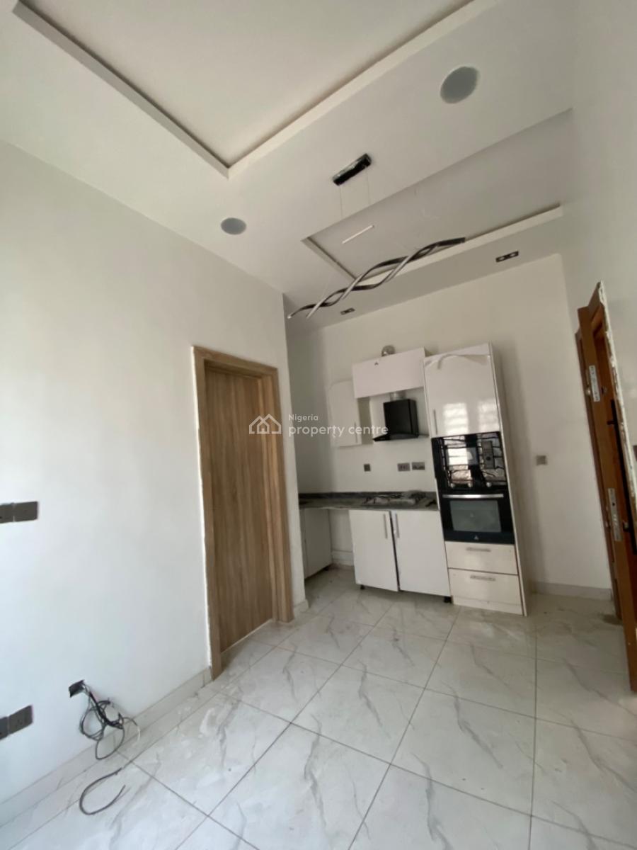 1 Bedroom Apartment, Ologolo Estate, Lekki, Lagos, Flat / Apartment for Sale