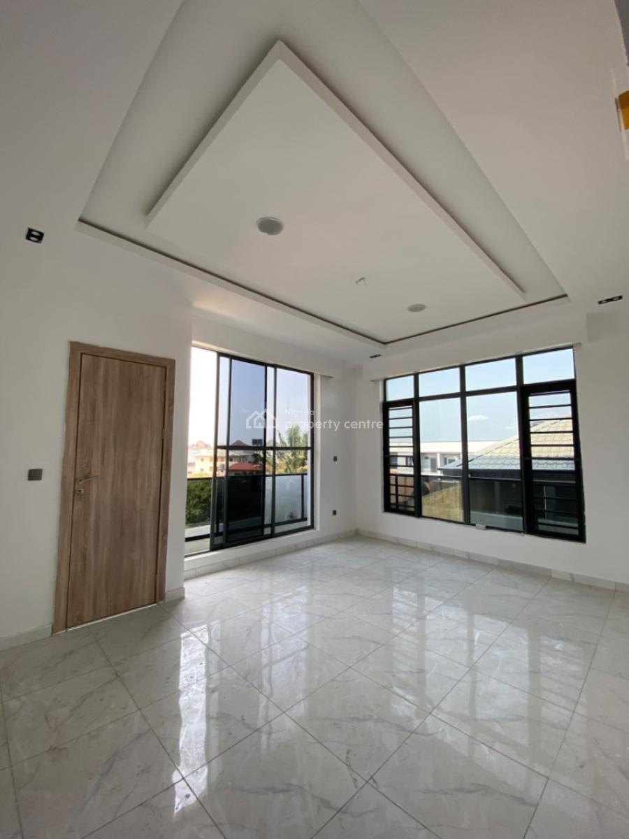 2 Bedroom Apartment, Ologolo, Lekki, Lagos, Flat / Apartment for Sale