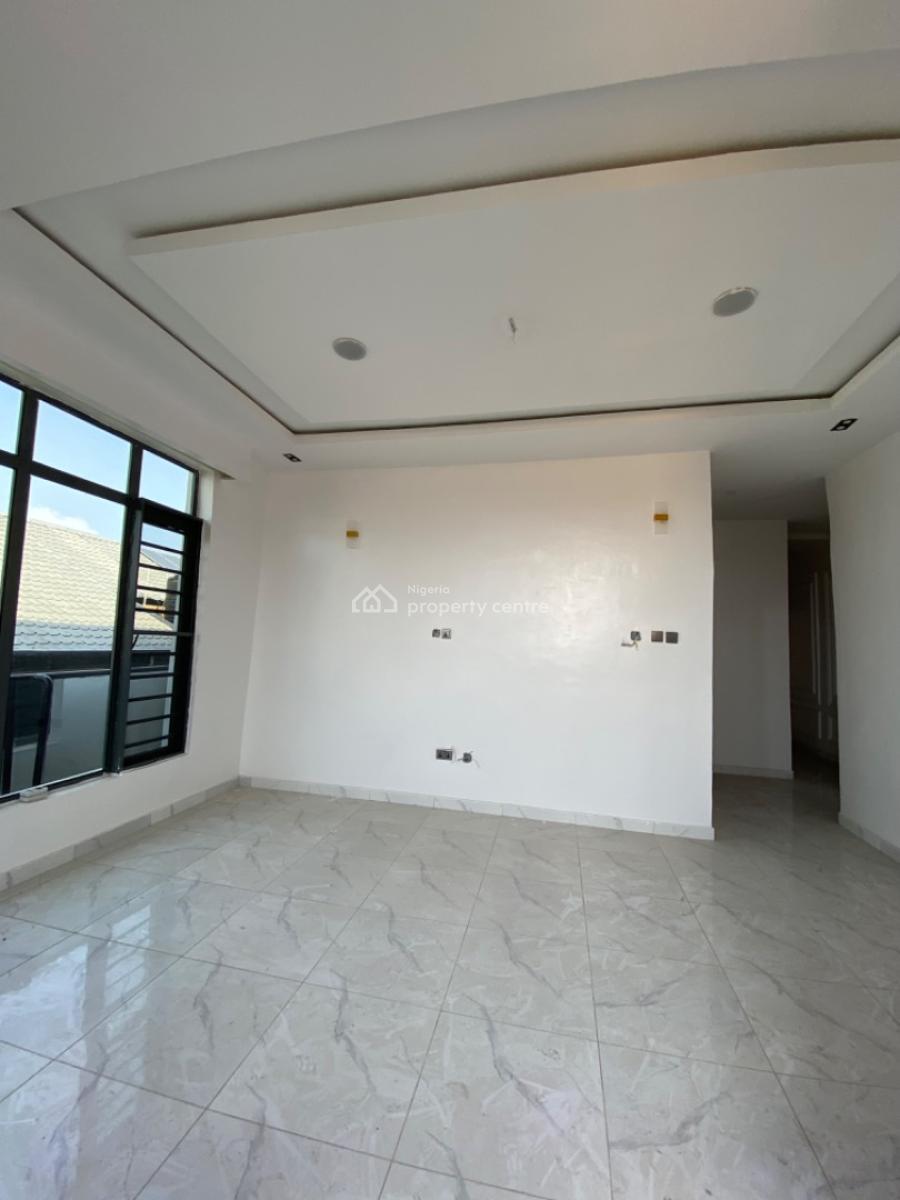 2 Bedroom Apartment, Ologolo, Lekki, Lagos, Flat / Apartment for Sale