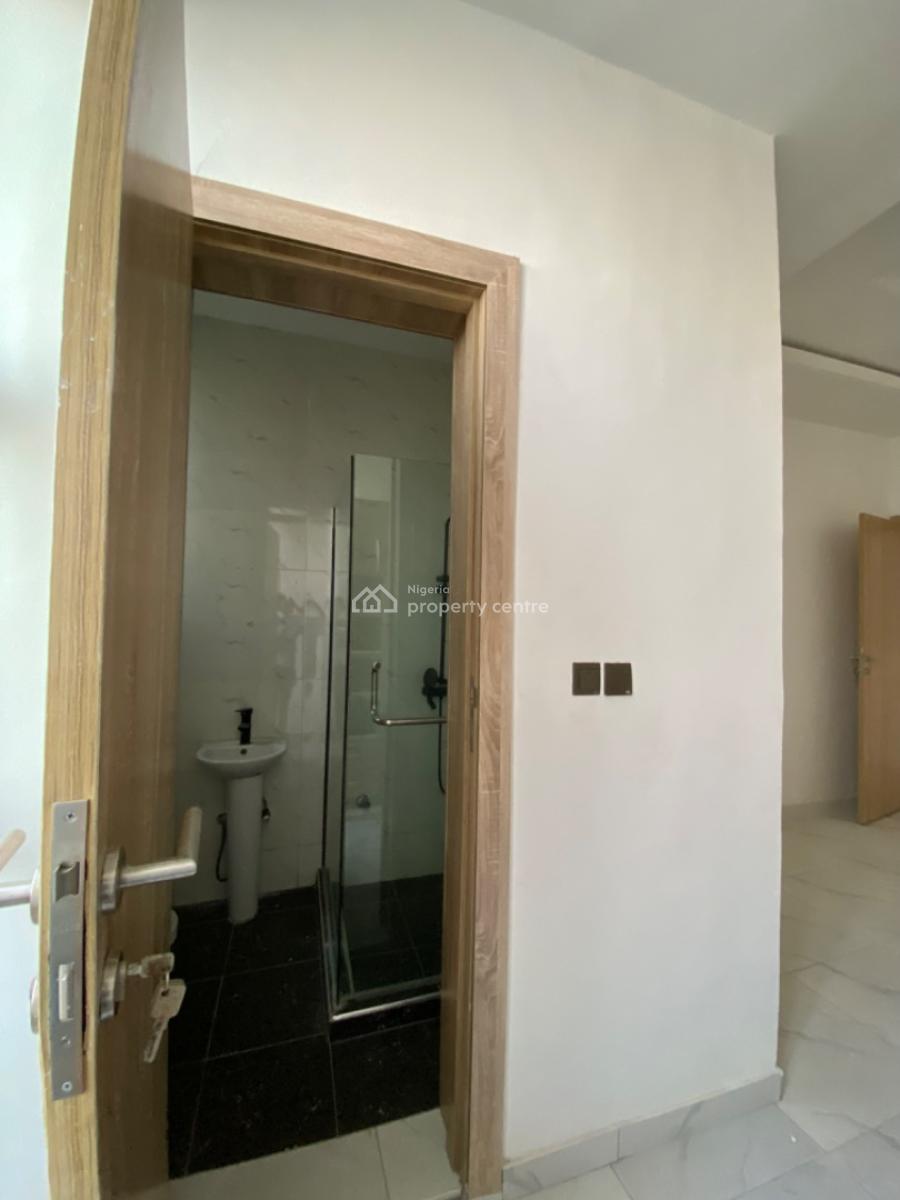 2 Bedroom Apartment, Ologolo, Lekki, Lagos, Flat / Apartment for Sale