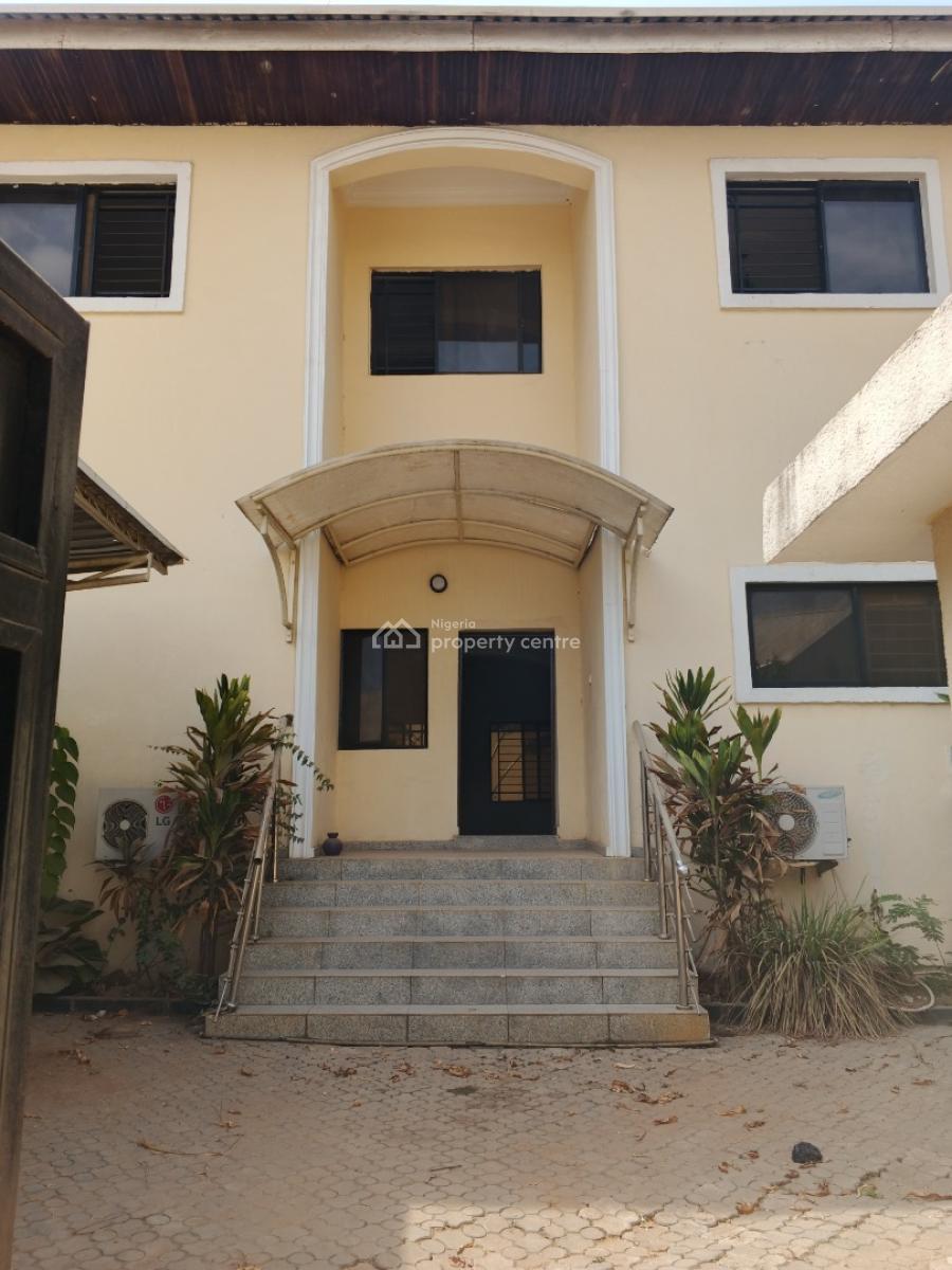 4 Bedroom Semi-detached Duplex Having Its Own Compound with Gate, Amino Kano Crescent, Wuse 2, Abuja, Semi-detached Duplex for Rent