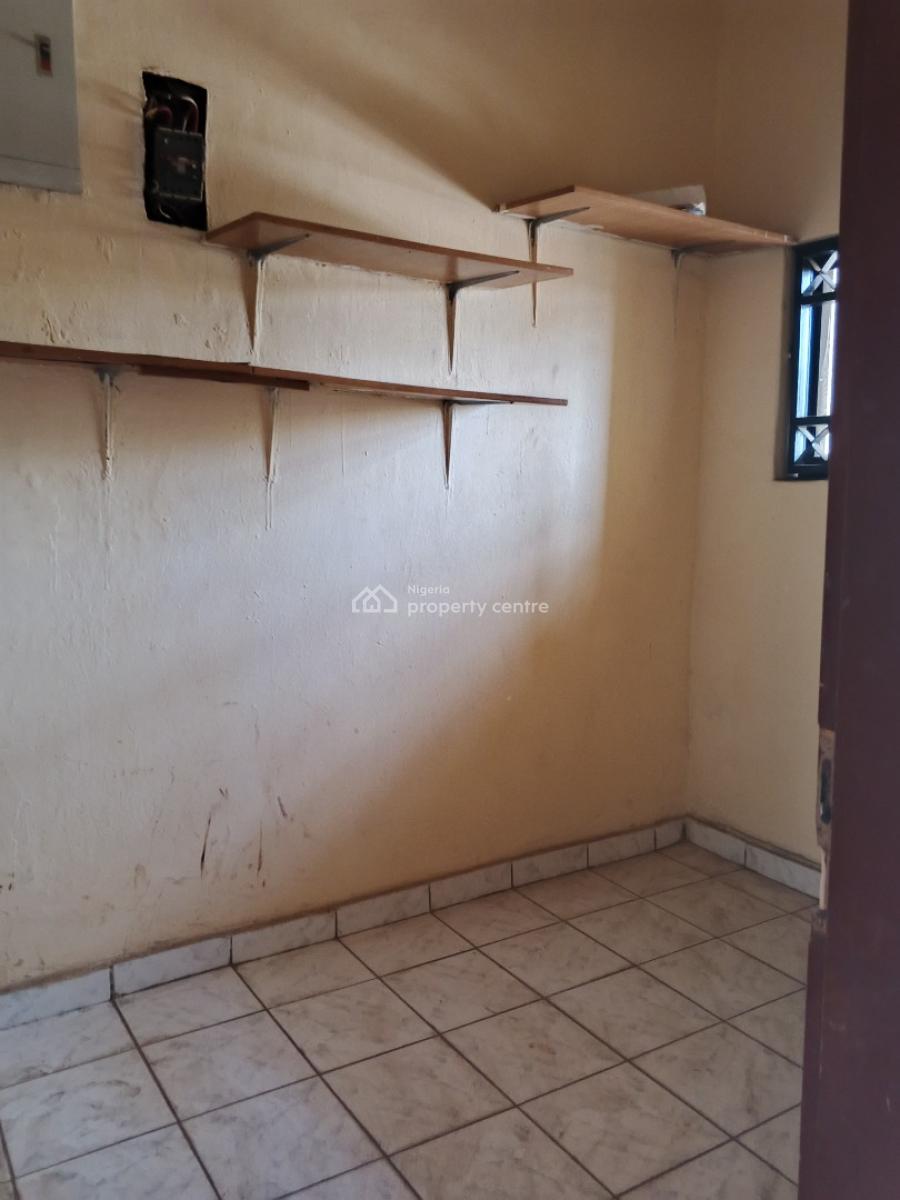 4 Bedroom Semi-detached Duplex Having Its Own Compound with Gate, Amino Kano Crescent, Wuse 2, Abuja, Semi-detached Duplex for Rent