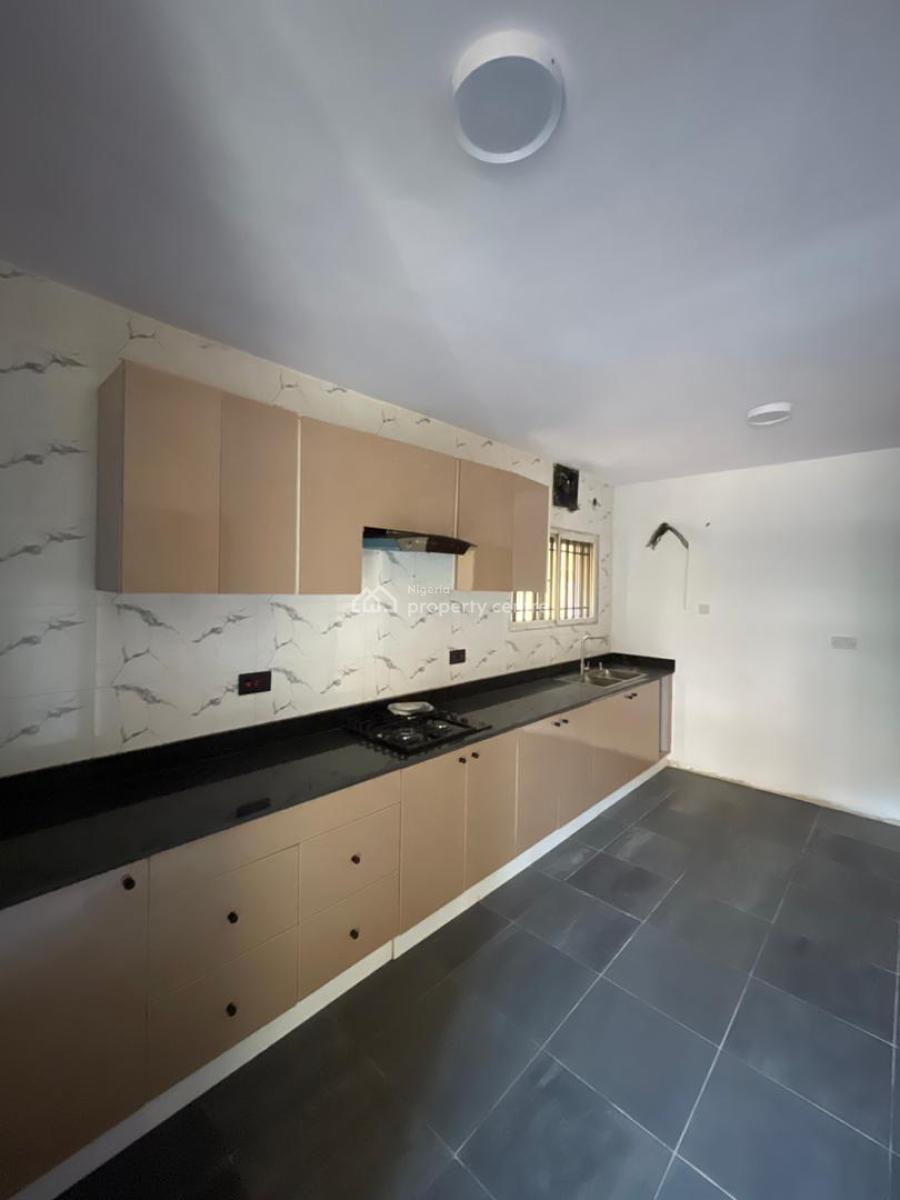 4 Bedroom Maisonette, Lekki Phase 1, Lekki, Lagos, Terraced Duplex for Rent