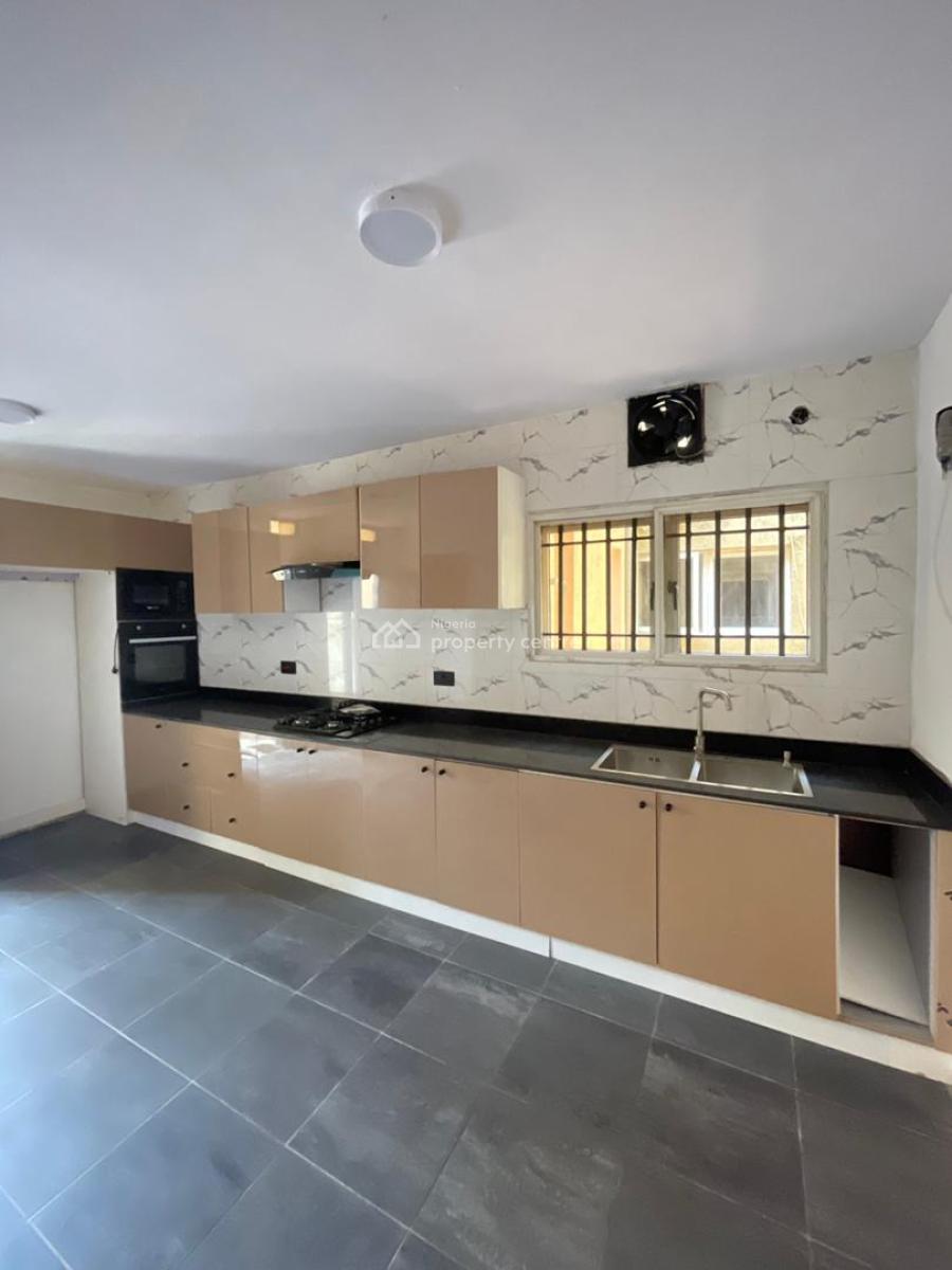 4 Bedroom Maisonette, Lekki Phase 1, Lekki, Lagos, Terraced Duplex for Rent