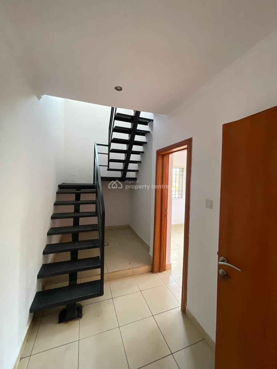 4 Bedroom Maisonette, Lekki Phase 1, Lekki, Lagos, Terraced Duplex for Rent