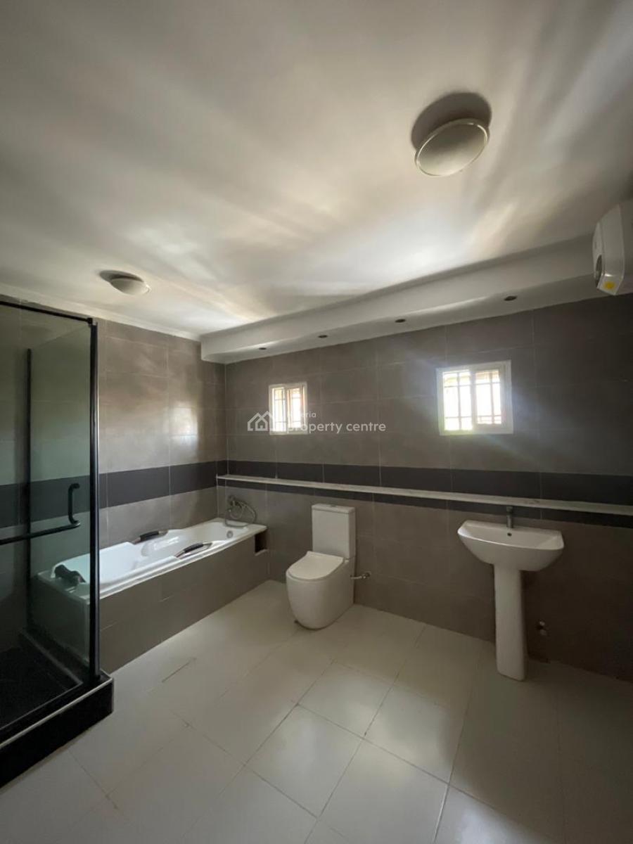 4 Bedroom Maisonette, Lekki Phase 1, Lekki, Lagos, Terraced Duplex for Rent