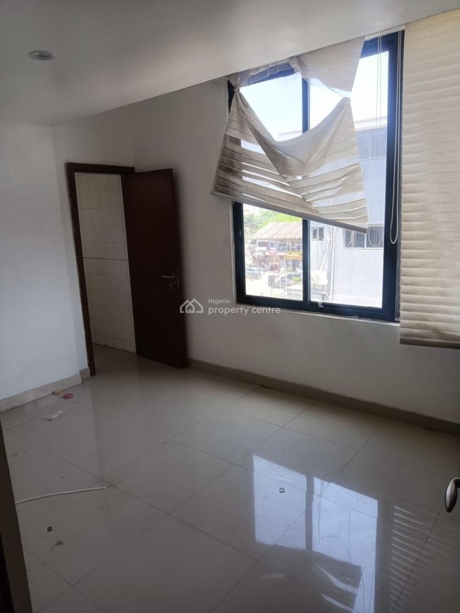 3 Bedroom Terrace, Muriokunla Street, Victoria Island (vi), Lagos, Flat / Apartment for Rent