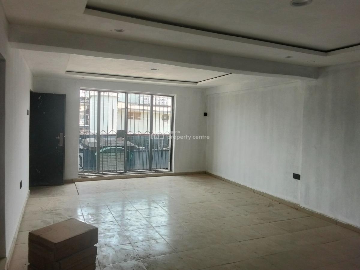 Executive Penthouse 1 Bedroom Flat, Off Sumuila Street, Mende, Maryland, Lagos, Mini Flat (room and Parlour) for Rent