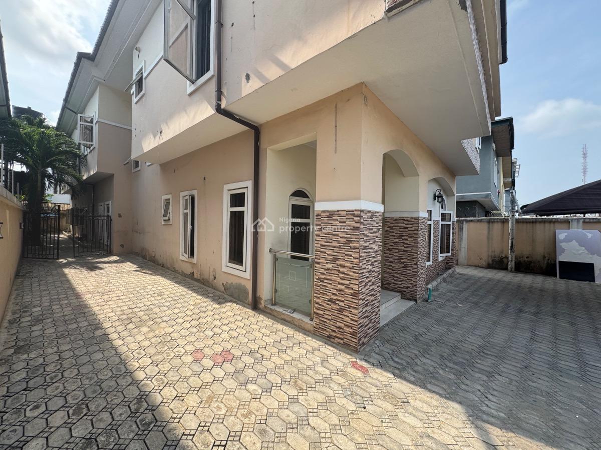 a 6 Bedroom Fully Detached House with 2 Bq, Lekki Phase 1, Lekki, Lagos, Detached Duplex for Rent