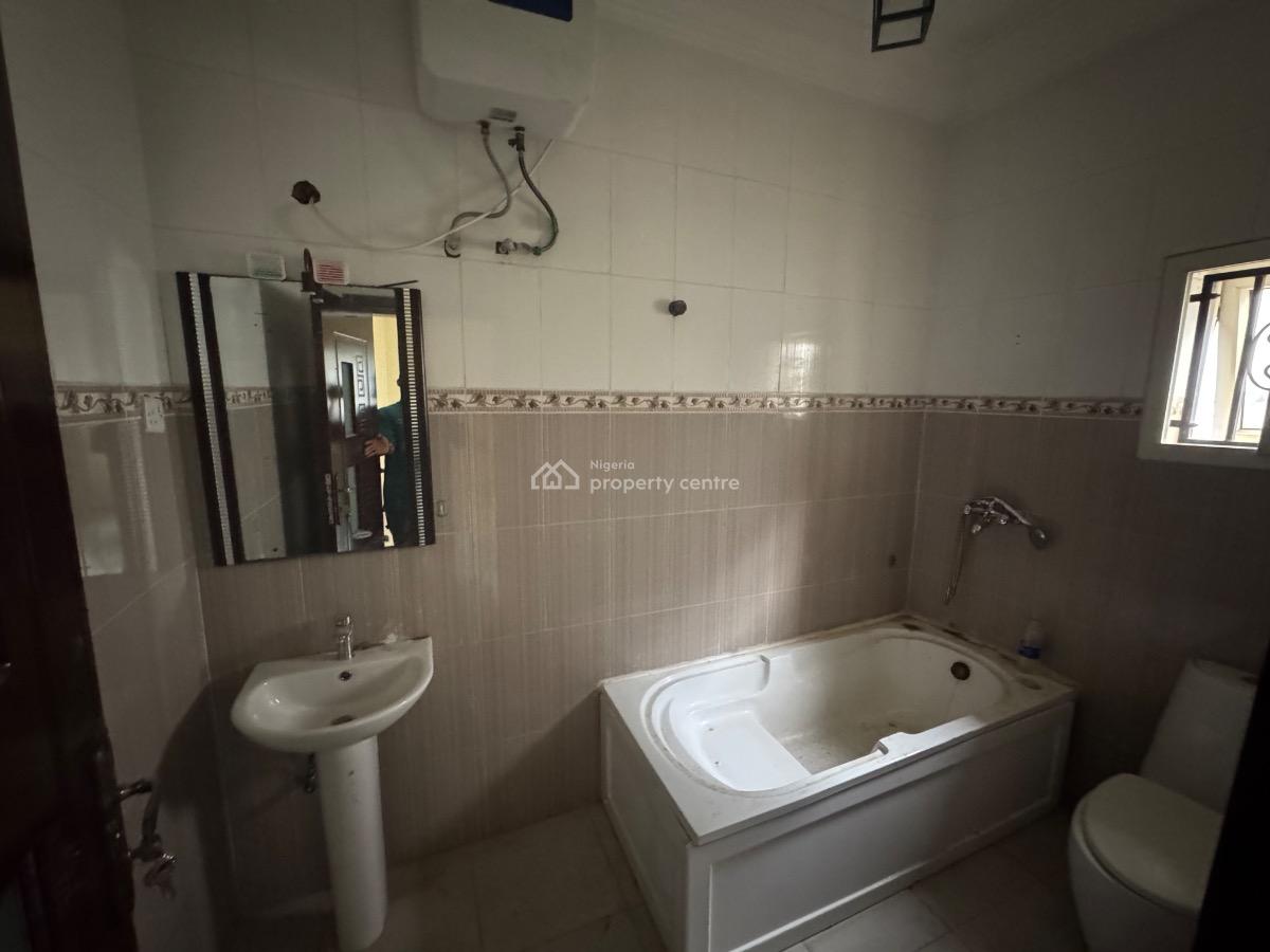 a 6 Bedroom Fully Detached House with 2 Bq, Lekki Phase 1, Lekki, Lagos, Detached Duplex for Rent