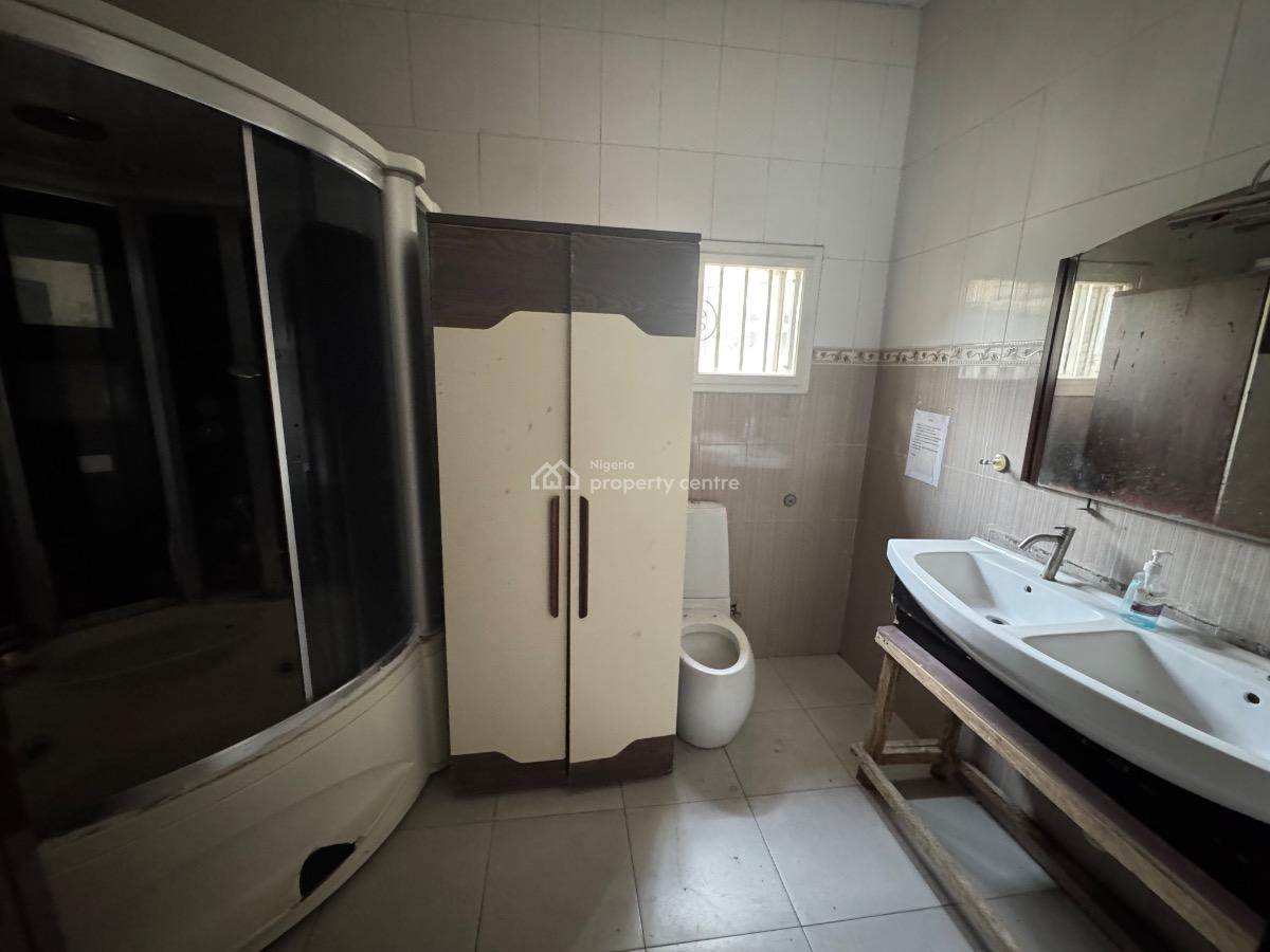 a 6 Bedroom Fully Detached House with 2 Bq, Lekki Phase 1, Lekki, Lagos, Detached Duplex for Rent