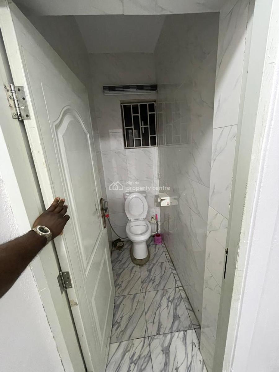 Lovely and Furnished 2 Bedroom Flat, Maryland, Lagos, Flat / Apartment for Rent