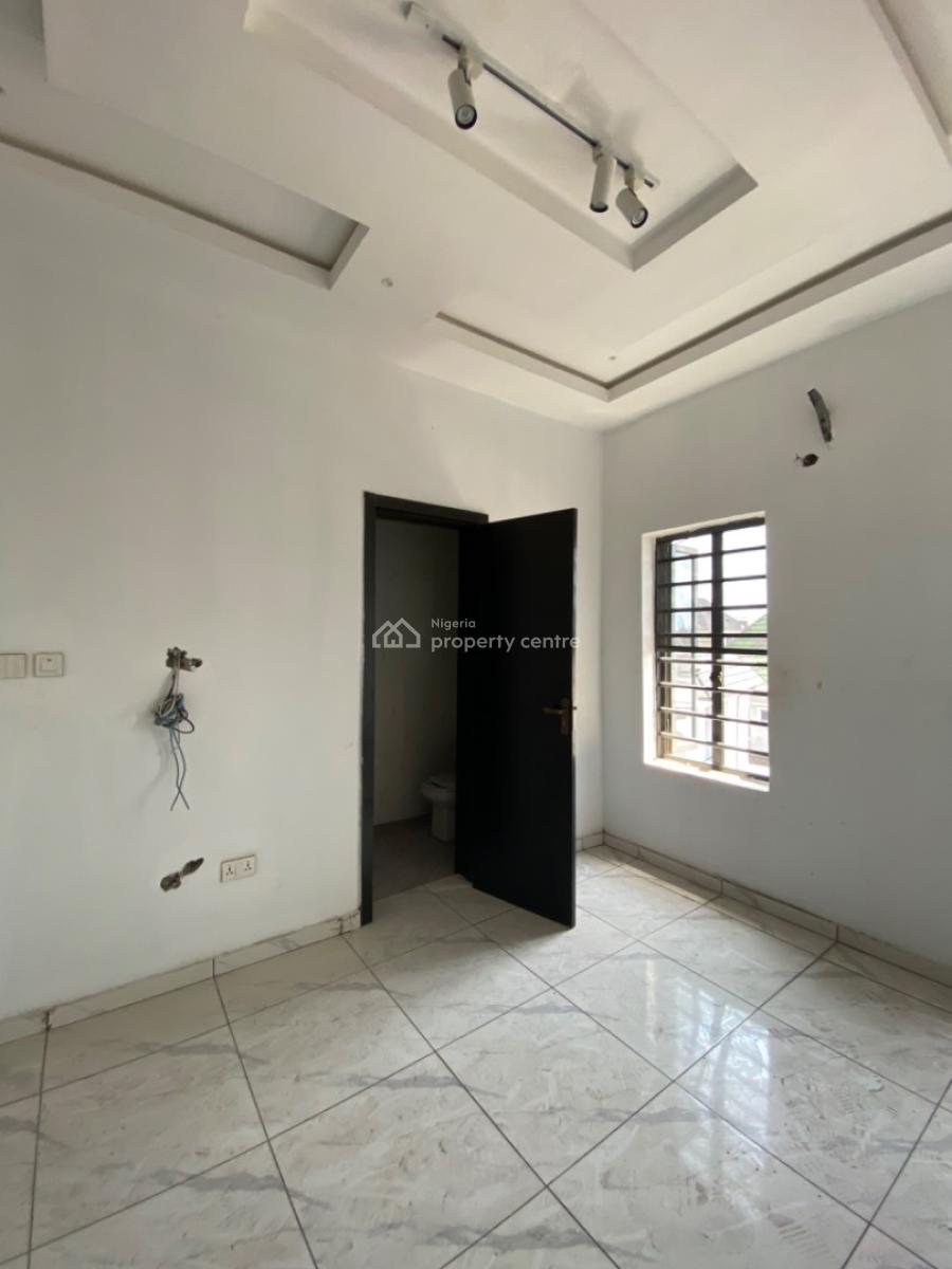 2 Bedroom Apartment, Ologolo, Lekki, Lagos, Flat / Apartment for Rent