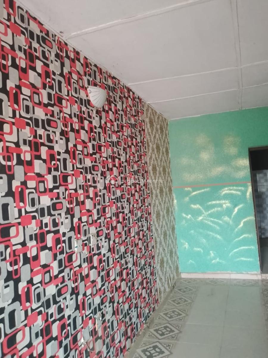 a Clean 2 Bedroom Flat, Lucky Fiber Road, Ikorodu, Lagos, Flat / Apartment for Rent