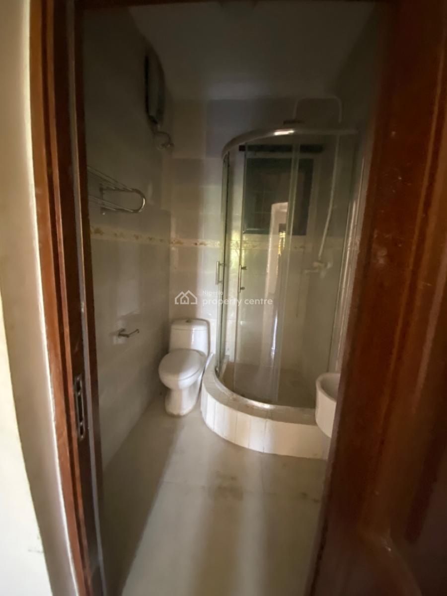 Shared Apartment, Ologolo Estate, Lekki, Lagos, Self Contain (single Rooms) for Rent