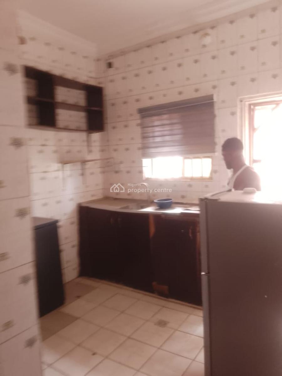 Office/ Residential Use 2 Bedrooms Flat Upstairs, Area 3, Garki, Abuja, Flat / Apartment for Rent