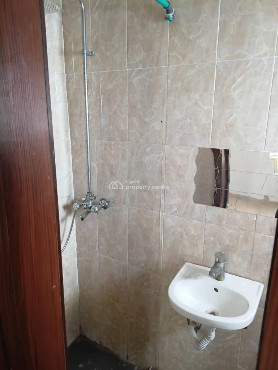 3 Bedroom Apartment, Ologolo Estate, Lekki, Lagos, Flat / Apartment for Rent