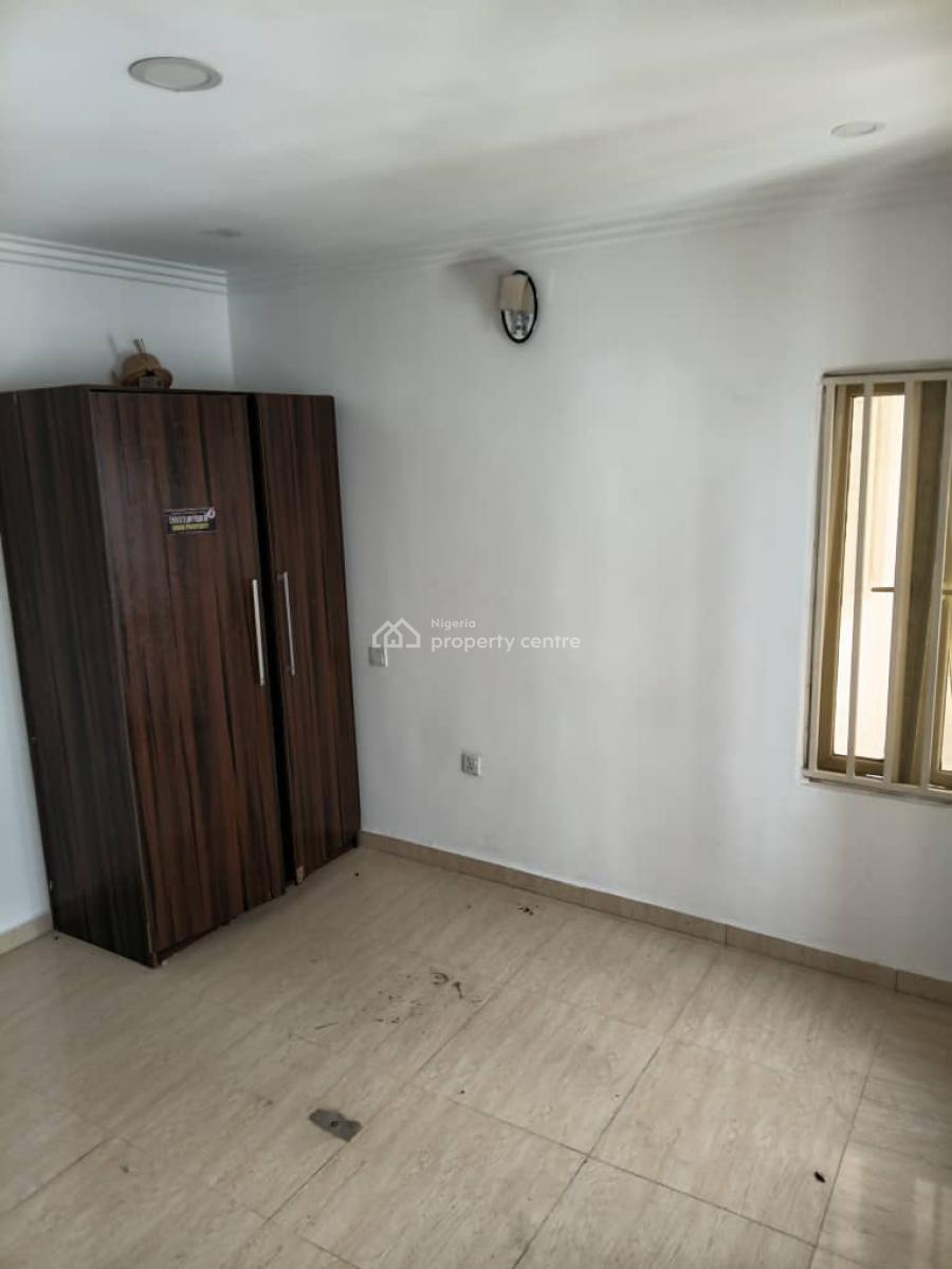 3 Bedroom Apartment, Ologolo Estate, Lekki, Lagos, Flat / Apartment for Rent