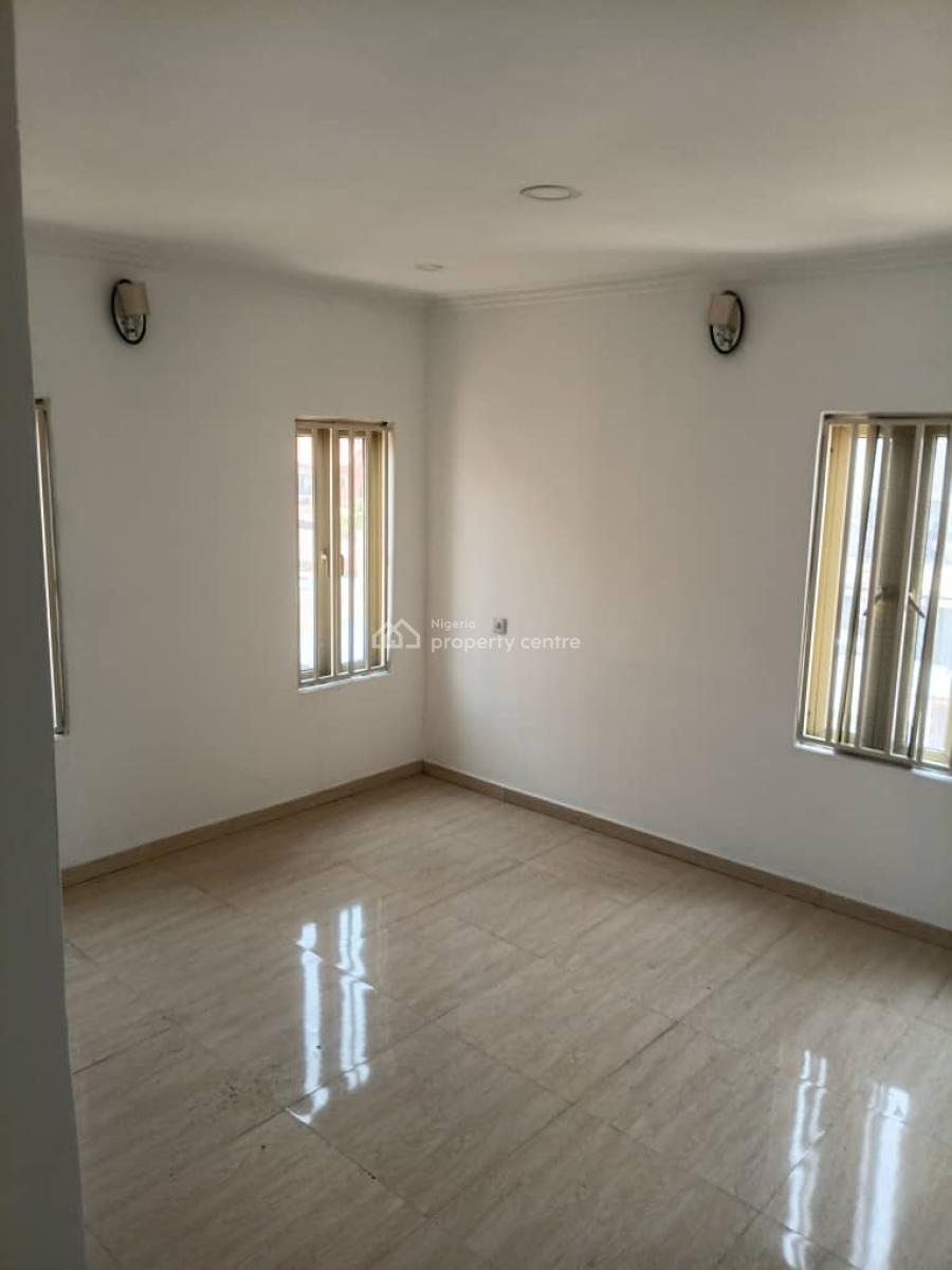 3 Bedroom Apartment, Ologolo Estate, Lekki, Lagos, Flat / Apartment for Rent