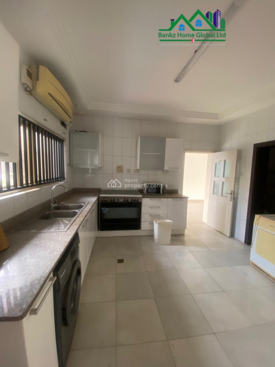 Luxury 3 Bedroom Apartment with a Room Bq, Lekki, Lagos, Flat / Apartment for Rent