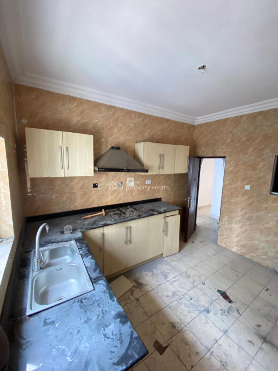 2 Bedroom  Available in a Secured Estate, Chevron Drive, Lekki, Lagos, Flat / Apartment for Rent