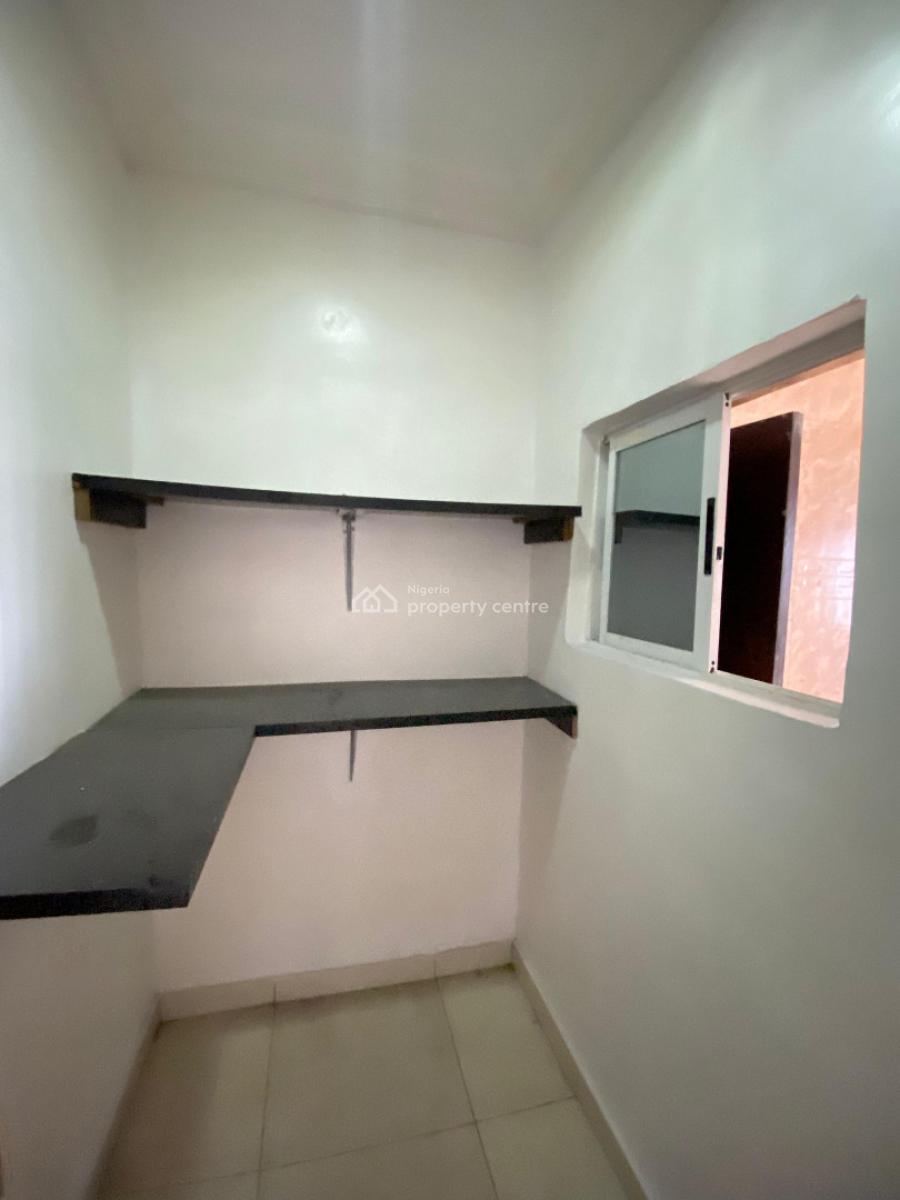 2 Bedroom  Available in a Secured Estate, Chevron Drive, Lekki, Lagos, Flat / Apartment for Rent