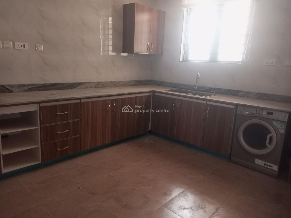 Executive 3 Bedroom Semi Detached Duplex, Off Gbangbala Street, Ikate, Lekki, Lagos, Semi-detached Duplex for Rent