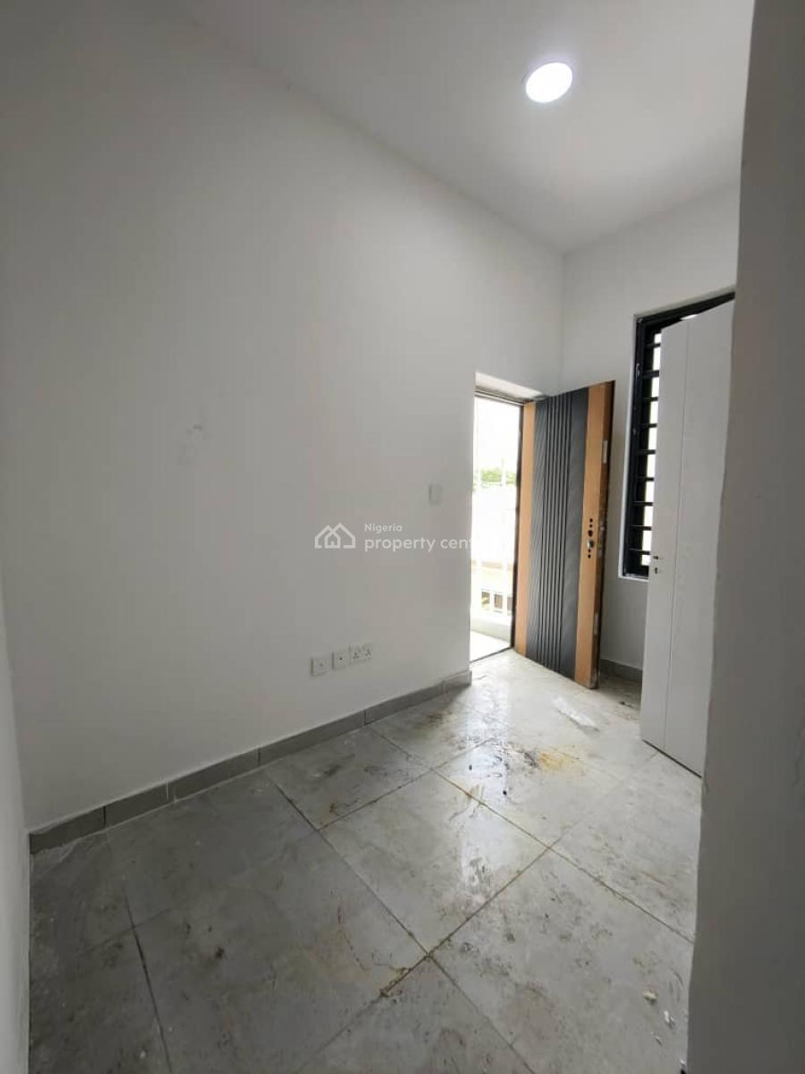 Luxury Beautifully Built 3 Bedroom Apartment Plus Bq, Off Admiralty Way, Lekki Phase 1, Lekki, Lagos, Flat / Apartment for Rent