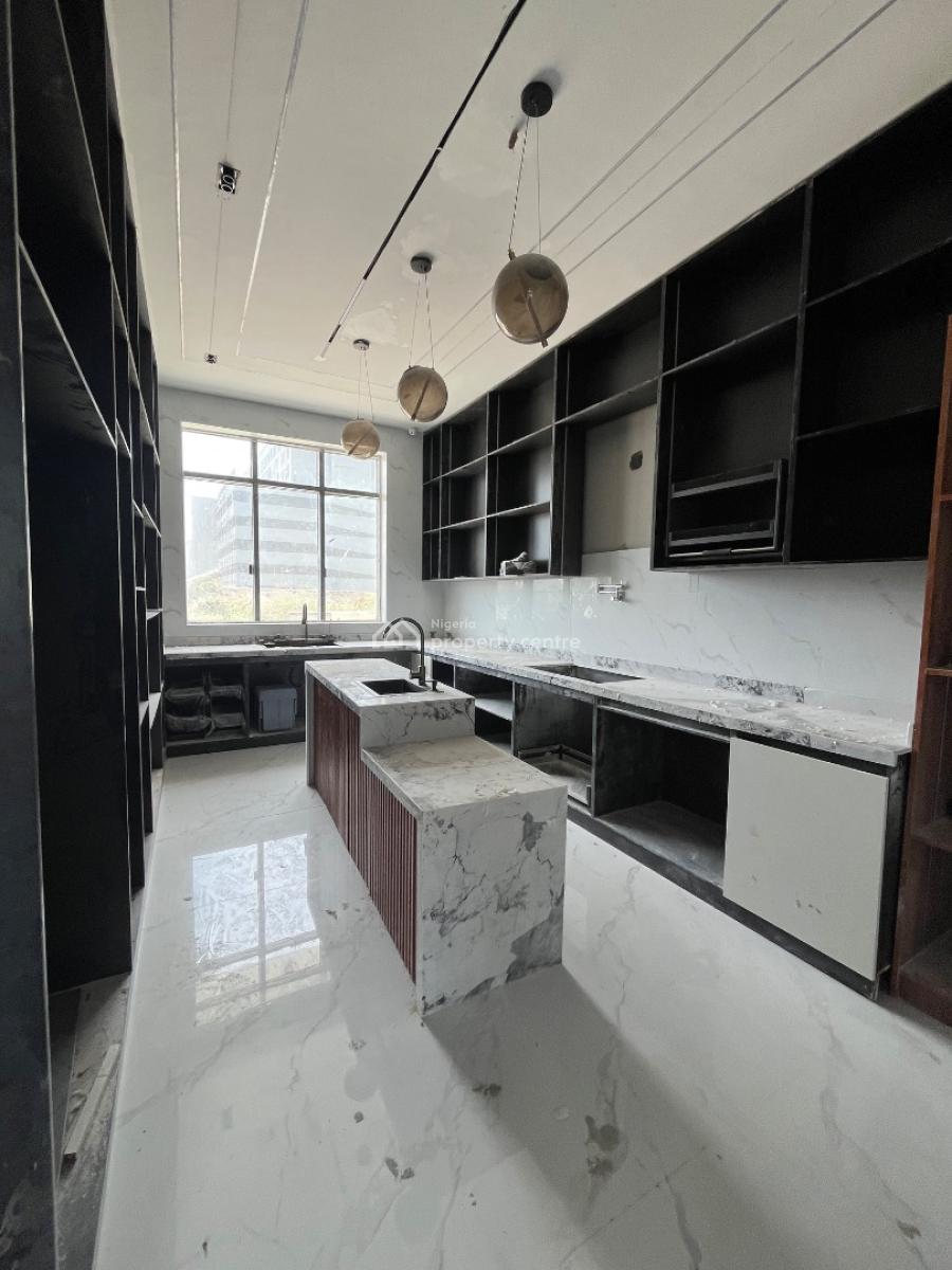 5bedroom Terrace with Bq, Lekki Phase 1, Lekki, Lagos, Terraced Duplex for Sale