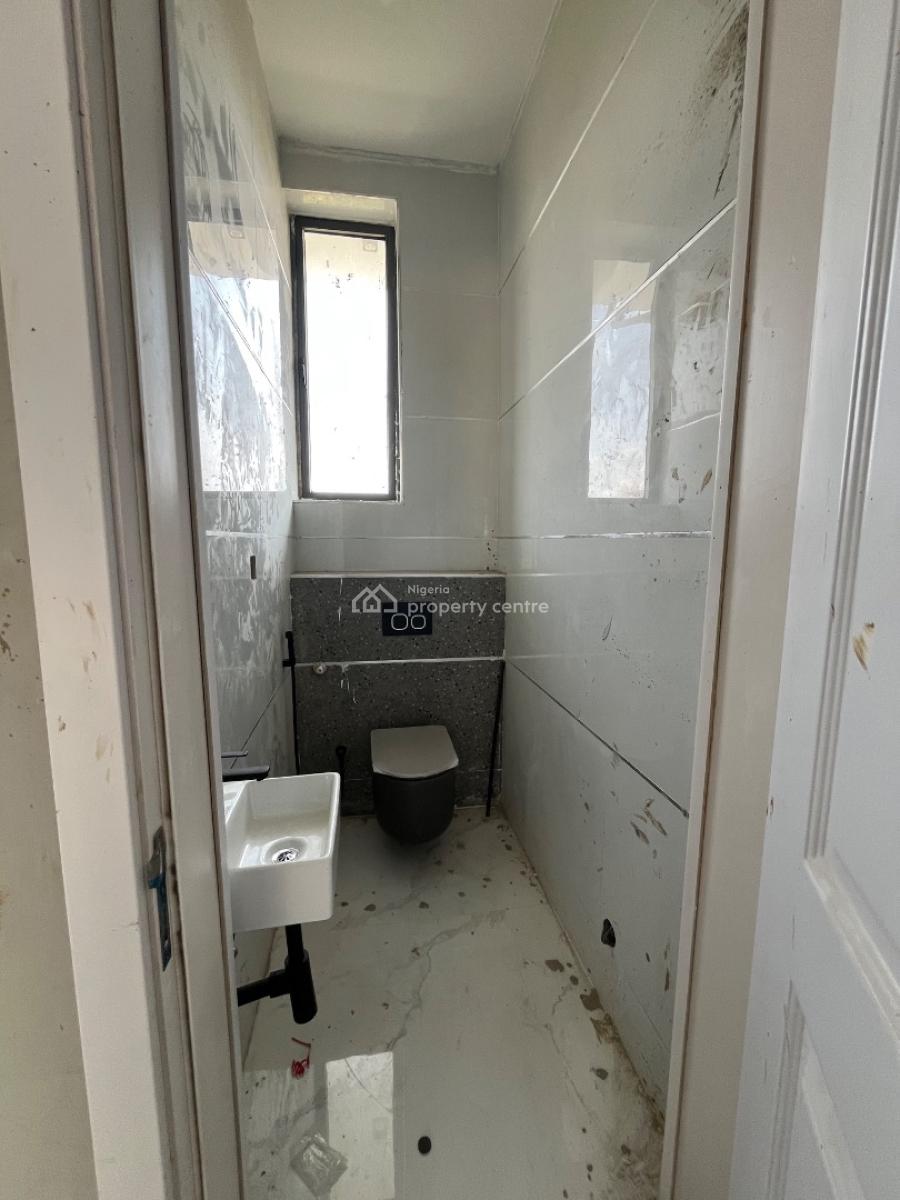 5bedroom Terrace with Bq, Lekki Phase 1, Lekki, Lagos, Terraced Duplex for Sale