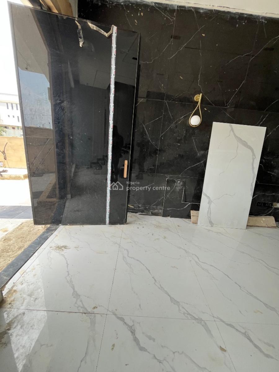 5bedroom Terrace with Bq, Lekki Phase 1, Lekki, Lagos, Terraced Duplex for Sale
