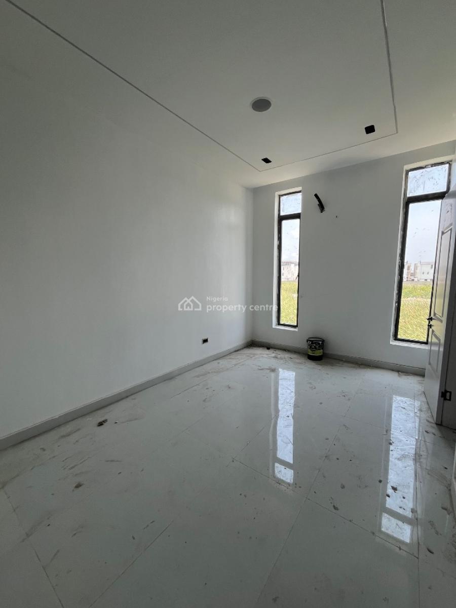 5bedroom Terrace with Bq, Lekki Phase 1, Lekki, Lagos, Terraced Duplex for Sale