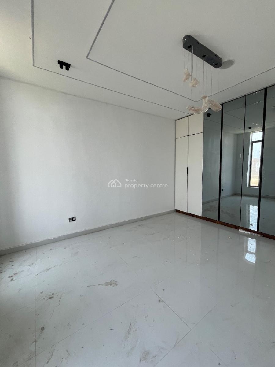 5bedroom Terrace with Bq, Lekki Phase 1, Lekki, Lagos, Terraced Duplex for Sale