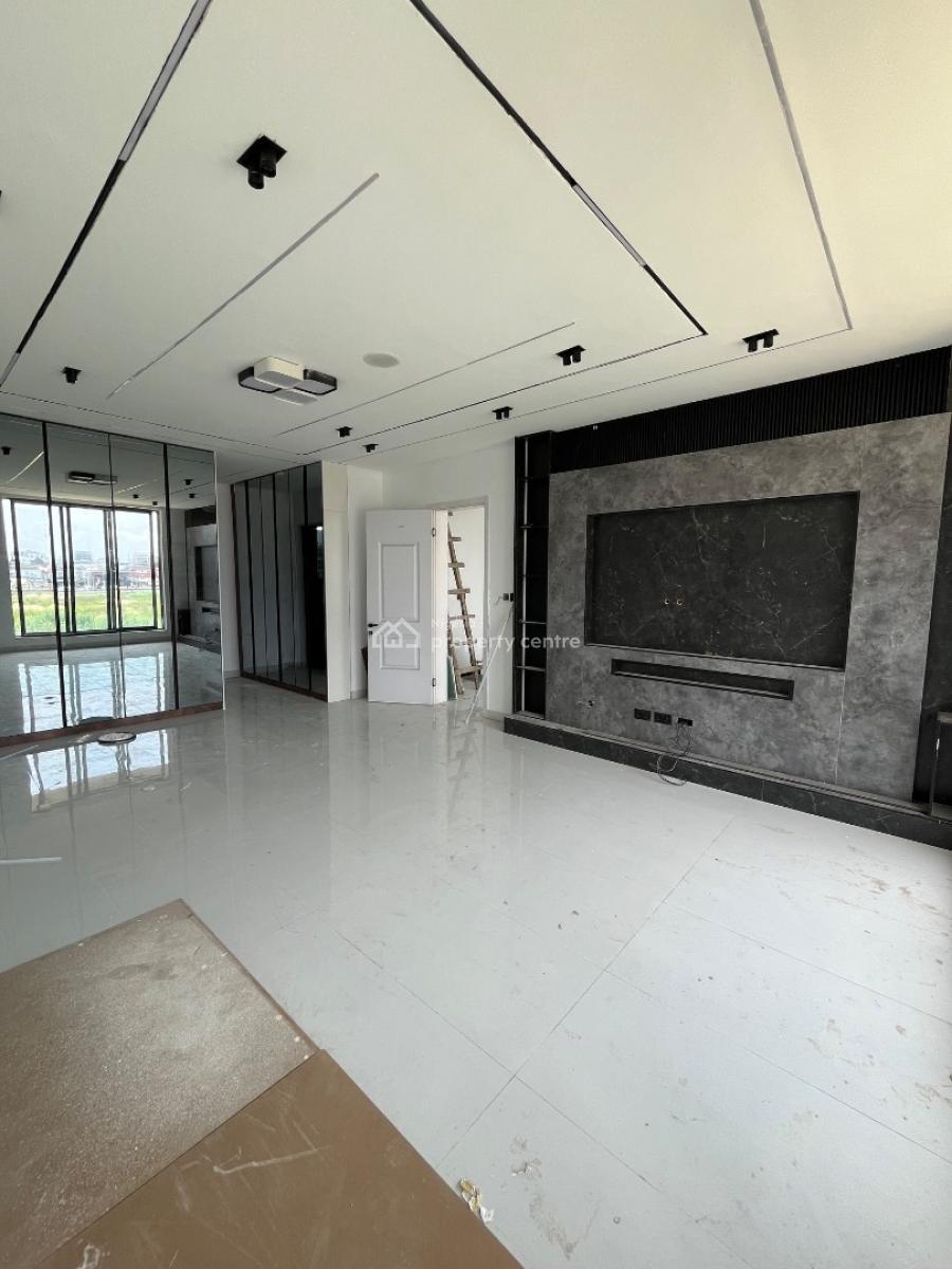 5bedroom Terrace with Bq, Lekki Phase 1, Lekki, Lagos, Terraced Duplex for Sale